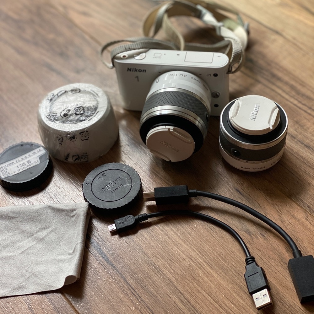 Nikon 1 Camera and full set
